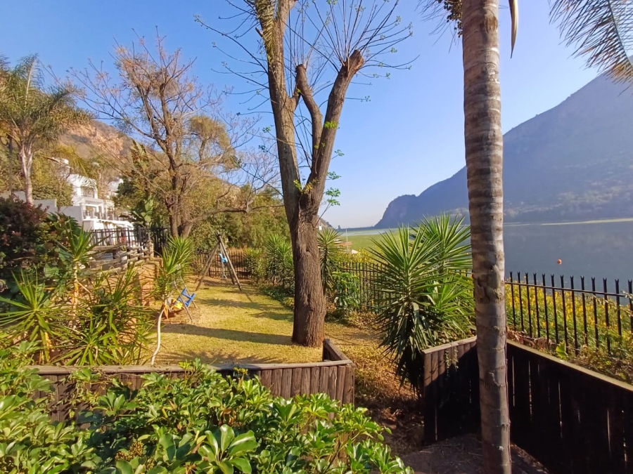 3 Bedroom Property for Sale in Kosmos North West